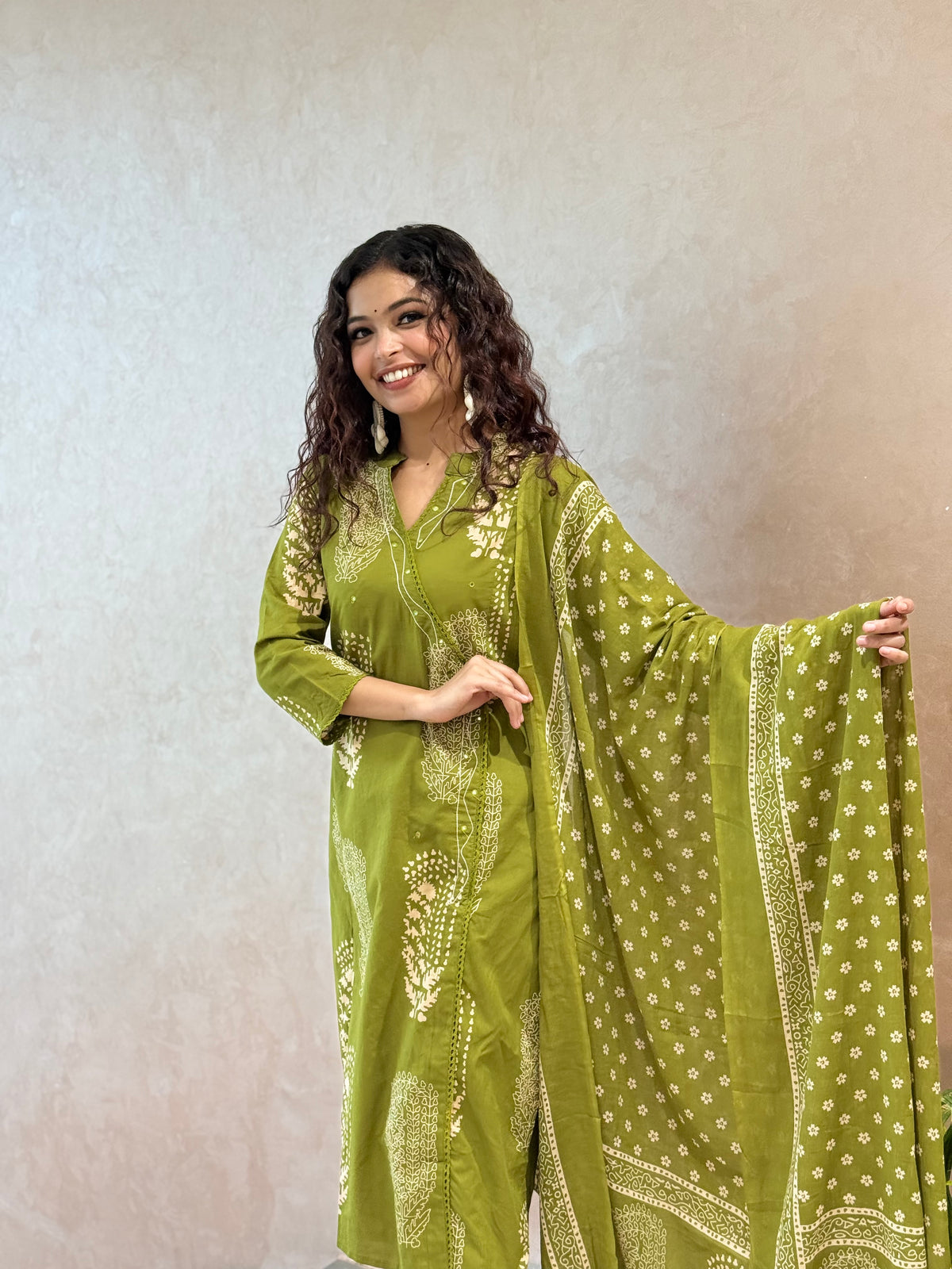 Green thread detail, Unique cotton suit 3 piece set 