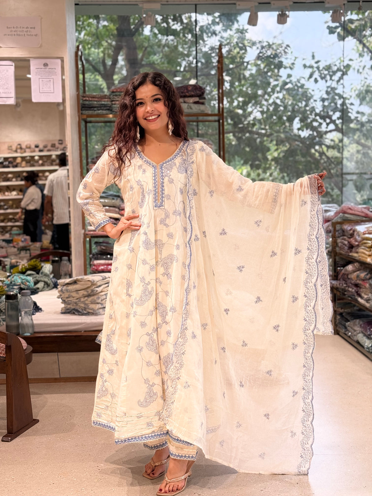 White elegant blue thread a line suit, 3piece set cotton set ￼￼