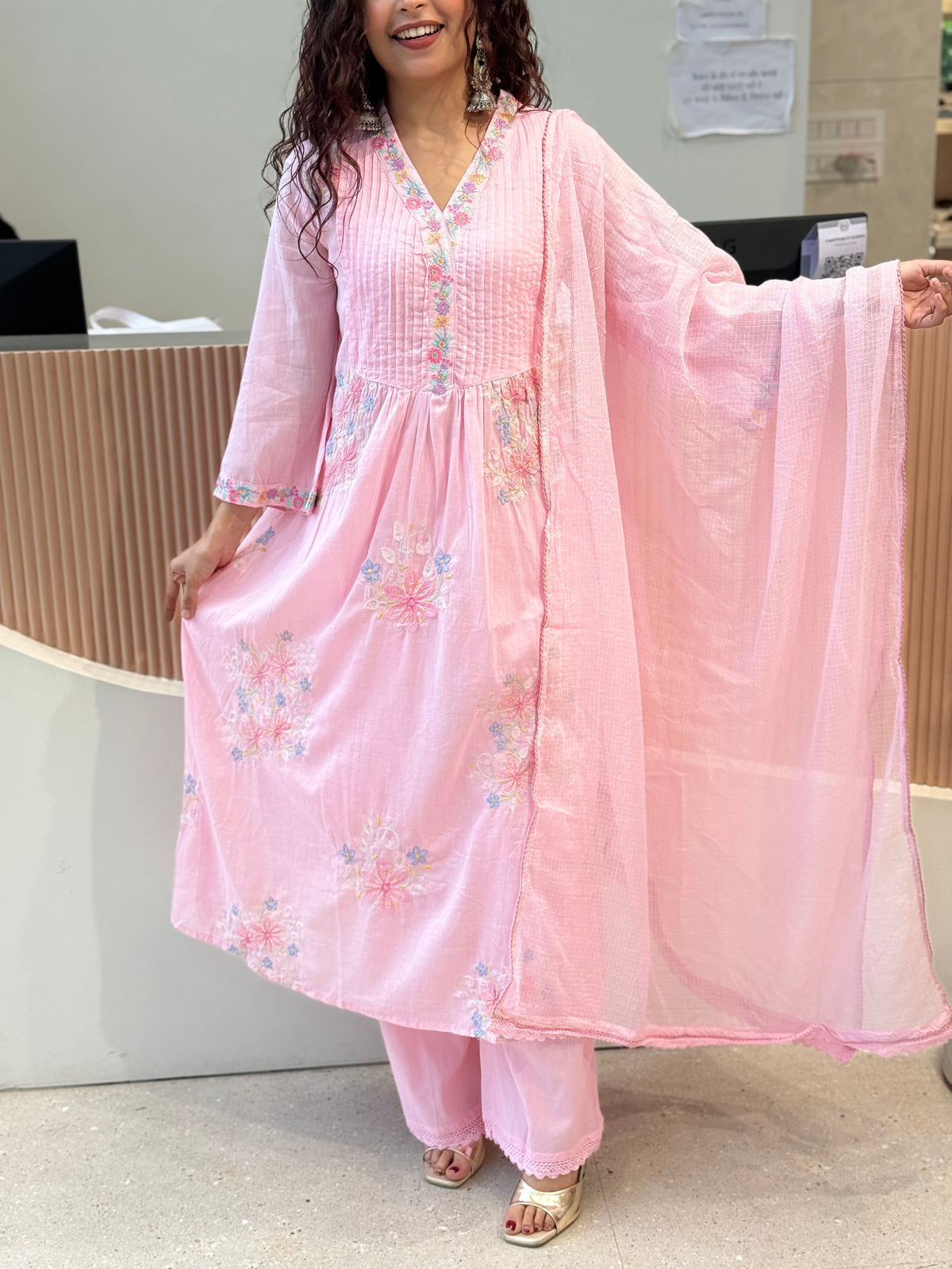 Pink A - line 3piece set suit v nack