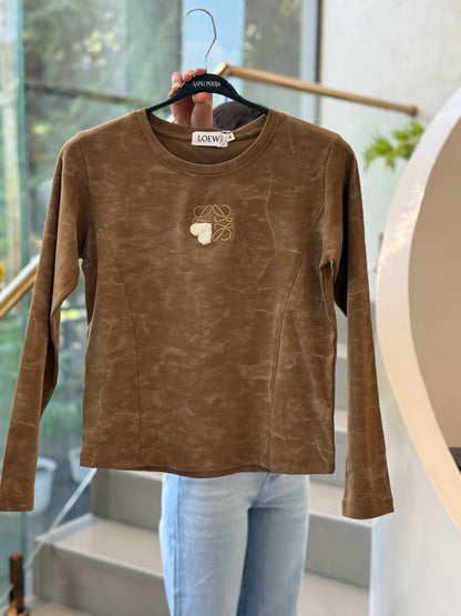 Full sleeves U - neck body fit T-shirt ￼