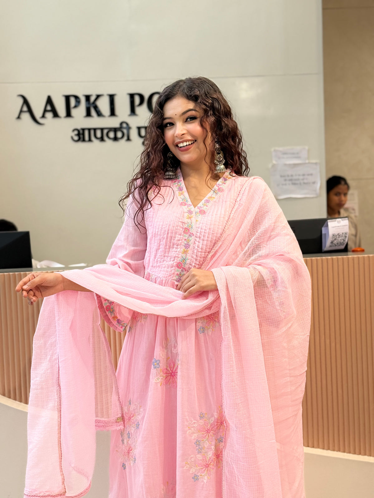 Pink A - line 3piece set suit v nack